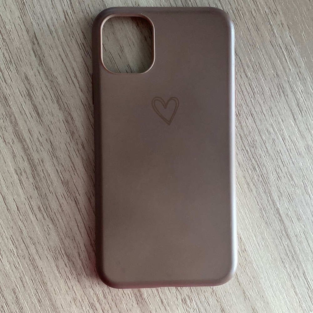 iPhone 12 phone case with heart detail. PERFECT CONDITION